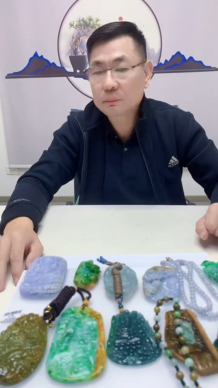 【闪购商品】定制翡翠未镶嵌5152zm-毛货挂件