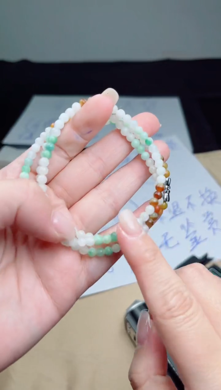 翡翠未镶嵌颈饰珠串