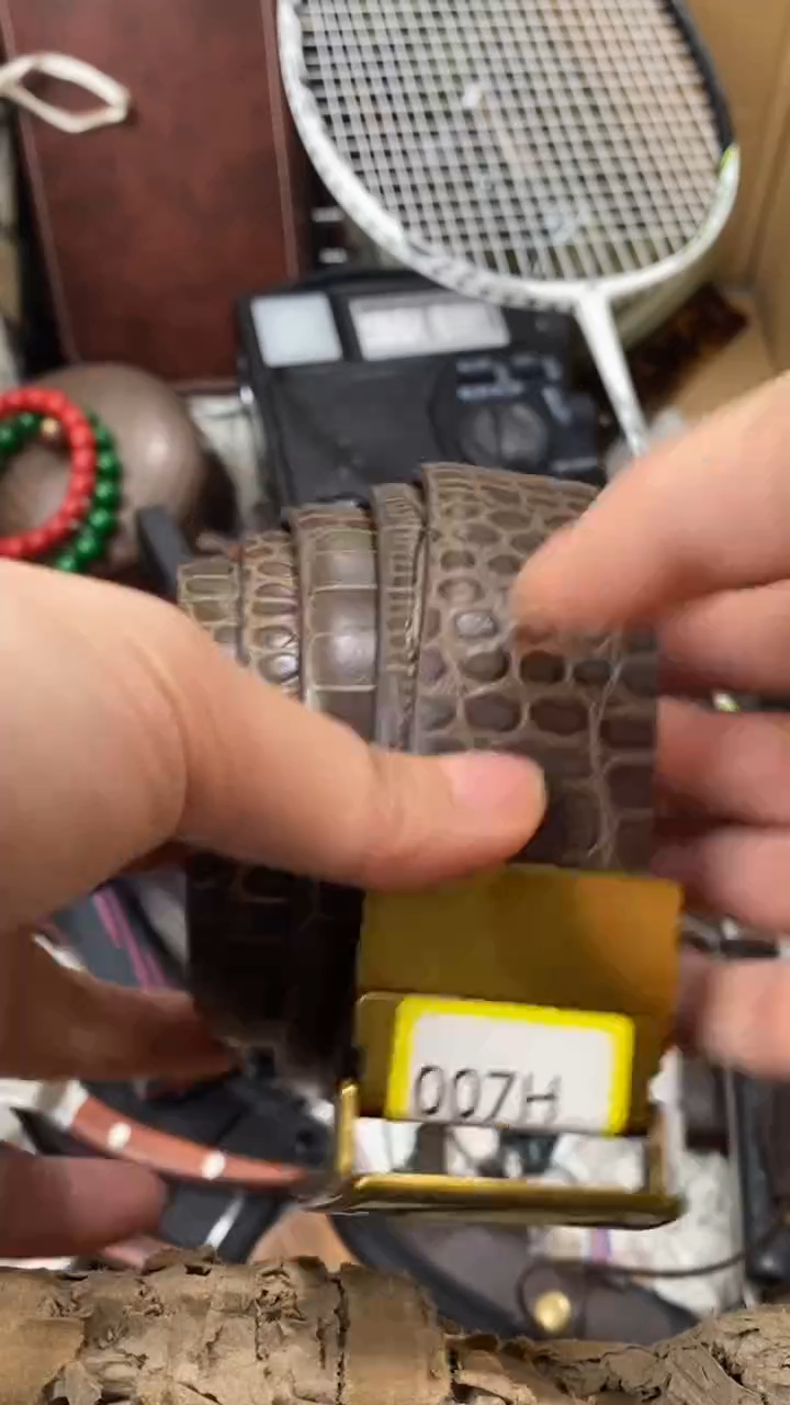 瓷片卓敏杂货铺卓敏杂货铺楼下