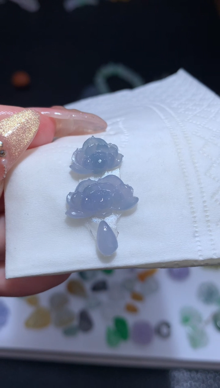 未镶嵌定制翡翠莲花