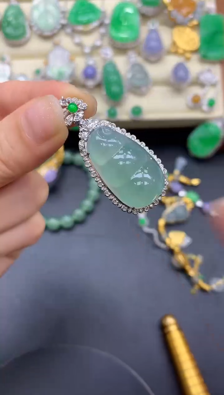 【闪购商品】翡翠颈饰18K金镶嵌600-中国好珍宝