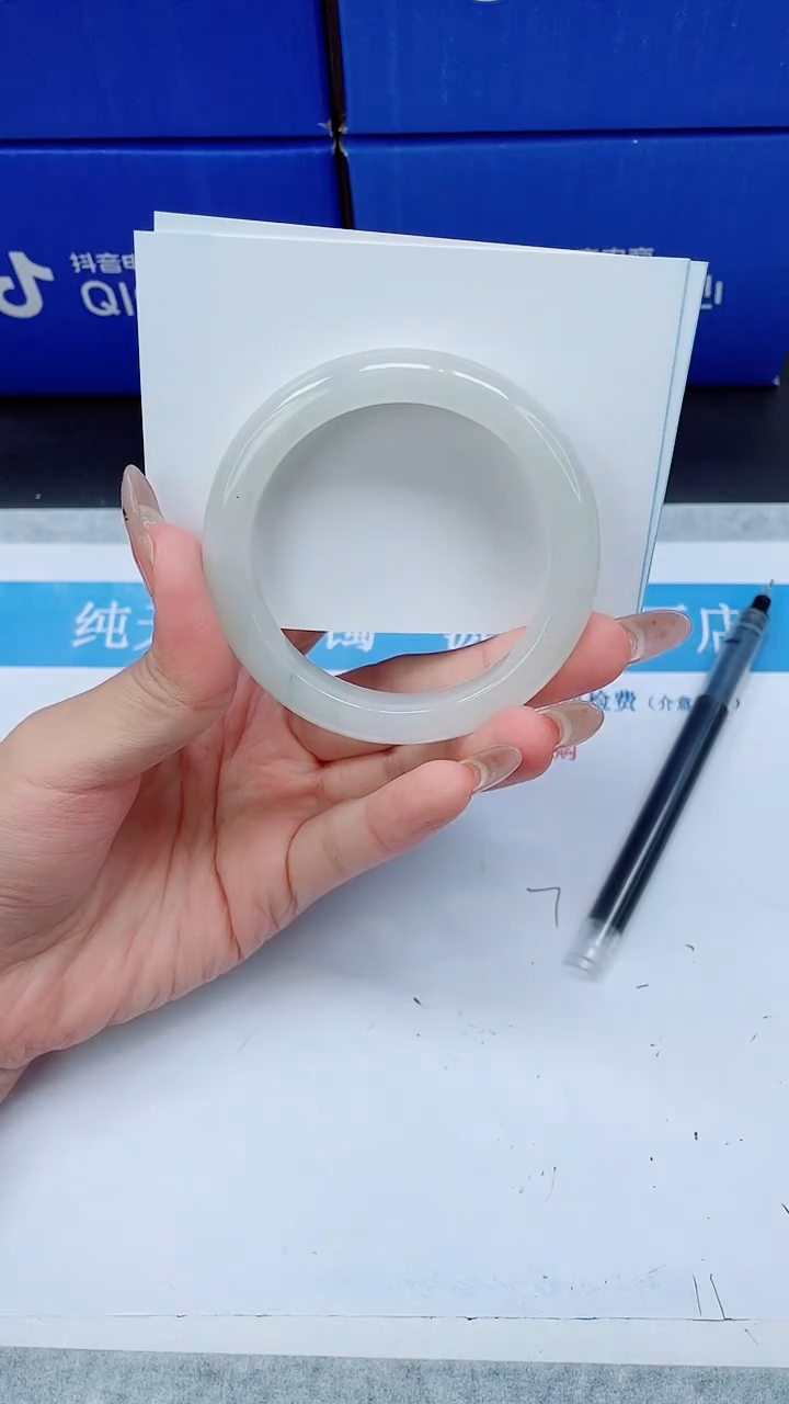 未镶嵌手镯石英质玉A16-55.4