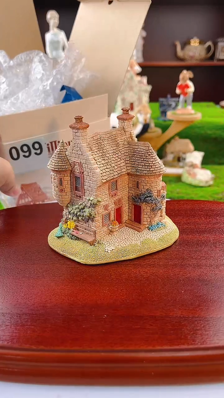 【闪购商品】紫砂茶宠Lilliput中古小房子099