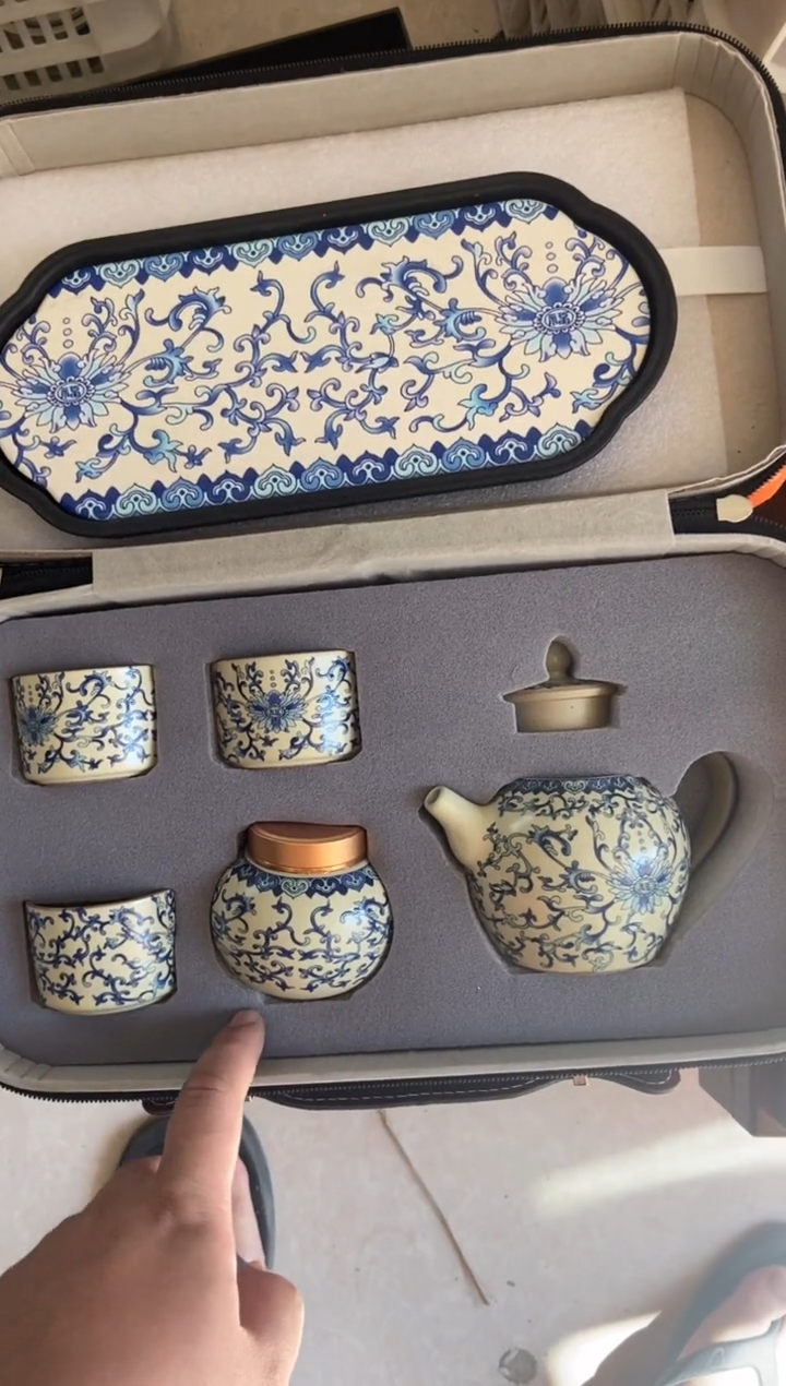 无运费险有瑕疵的摄影的产品有使用过的痕迹有点脏介意勿拍