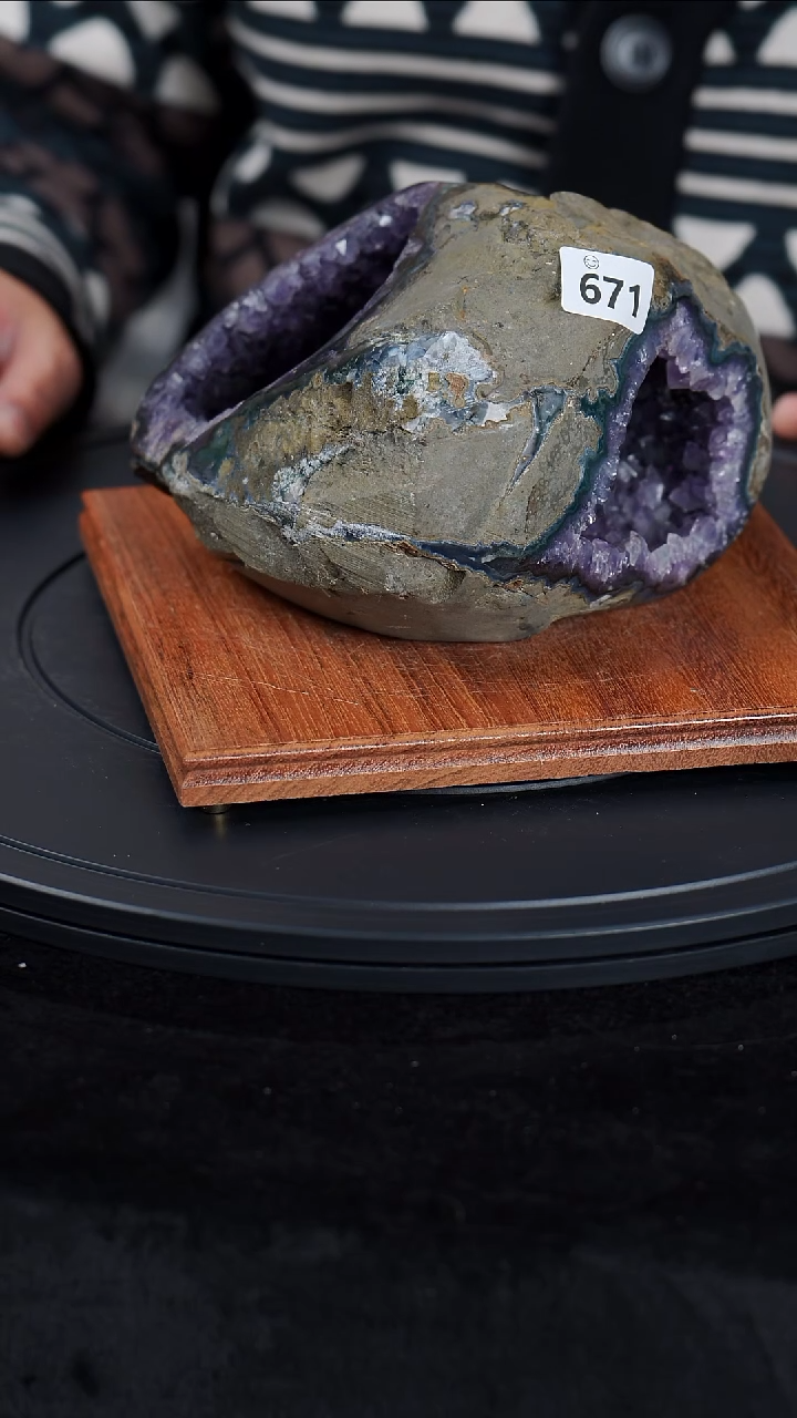 【闪购商品】紫晶大型摆件（非配饰）未镶嵌水晶