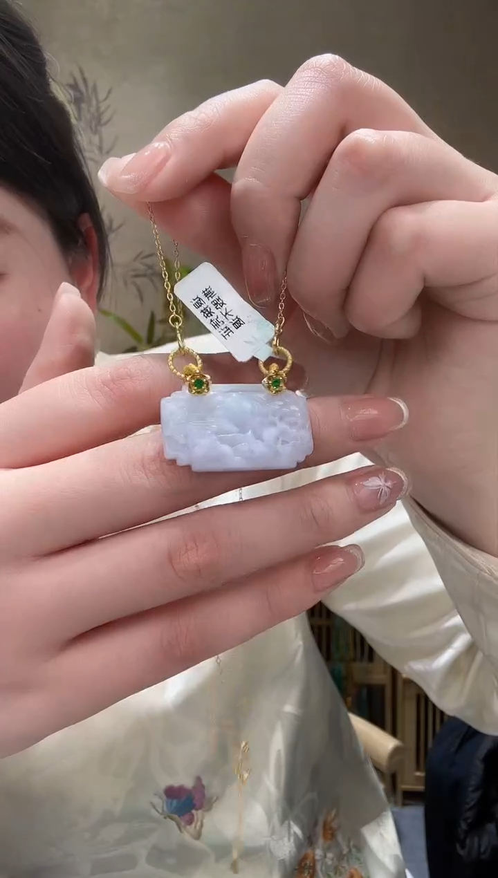 【闪购商品】翡翠颈饰未镶嵌吊坠