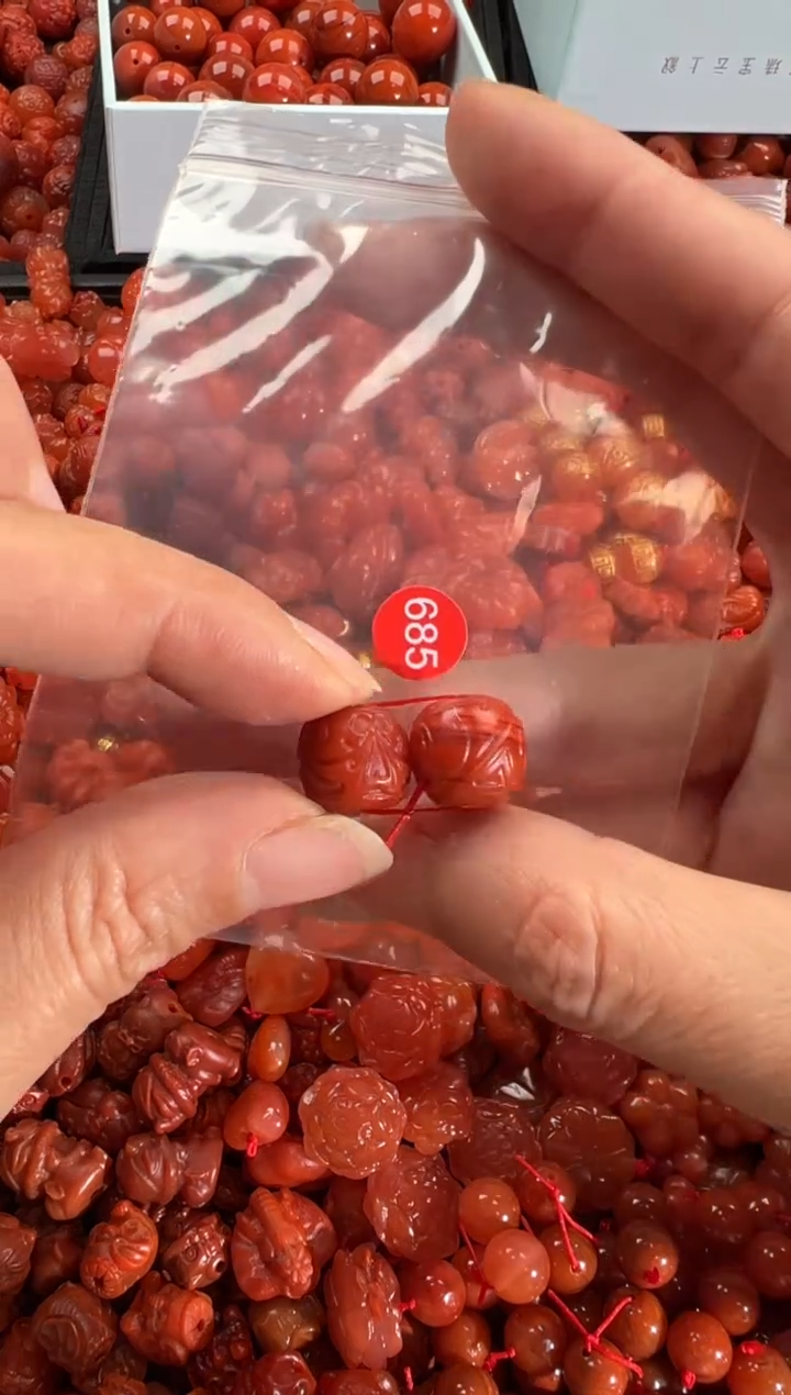 【闪购商品】南红玛瑙颈饰未镶嵌1