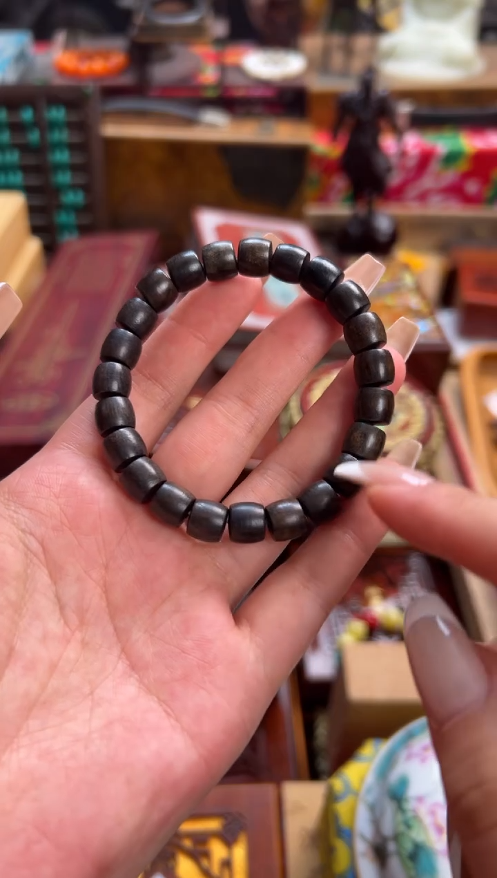 木--------瓷--------小木手串