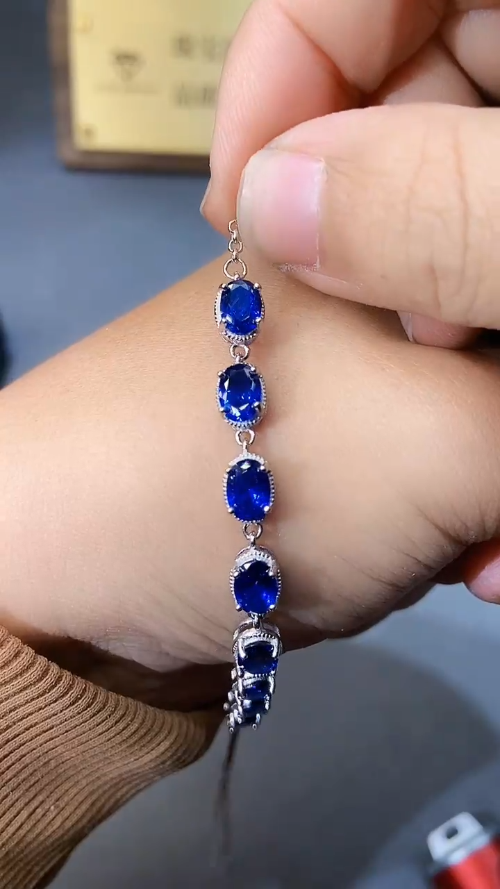 【闪购商品】蓝宝石手链银S925镶嵌354