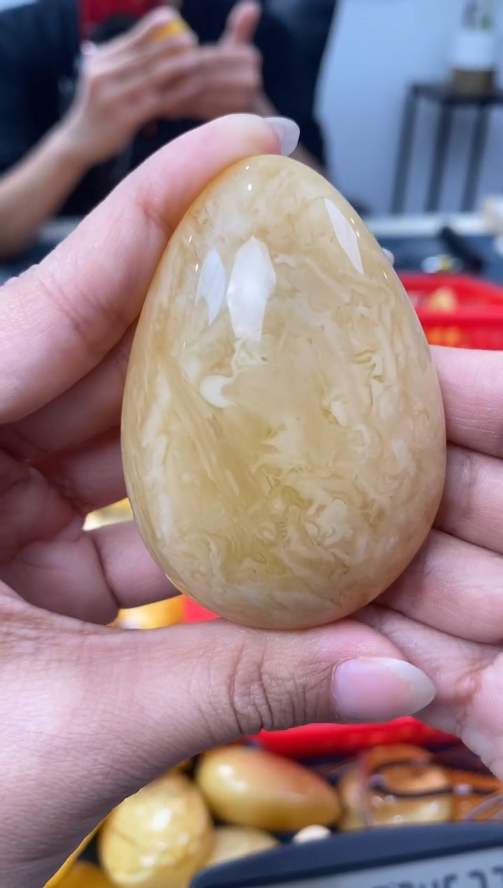 【闪购商品】琥珀裸石未镶嵌天然琥珀蜜蜡水滴