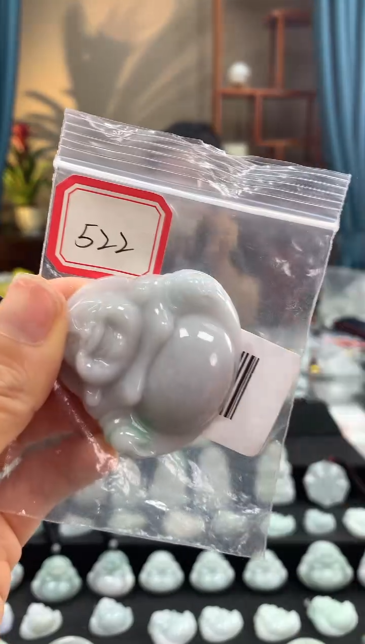 翡翠未镶嵌颈饰佛公522