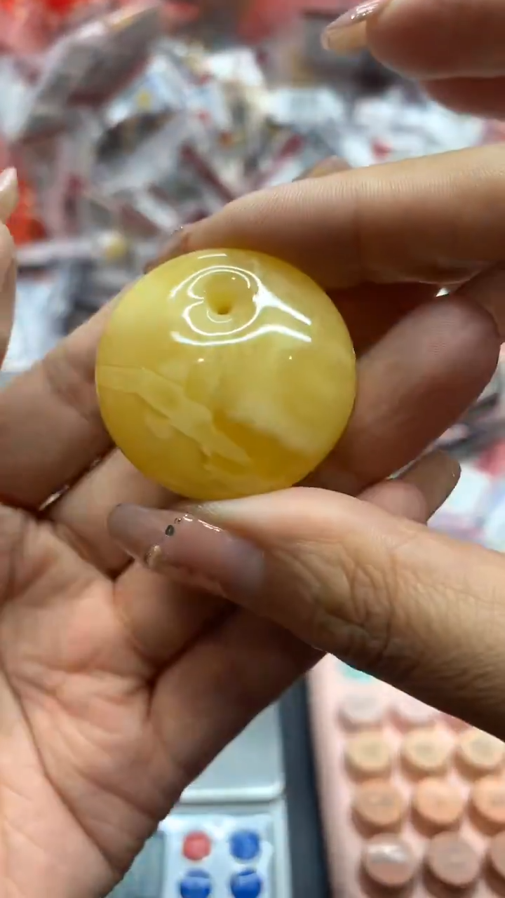 未镶嵌琥珀珠宝奇石1088