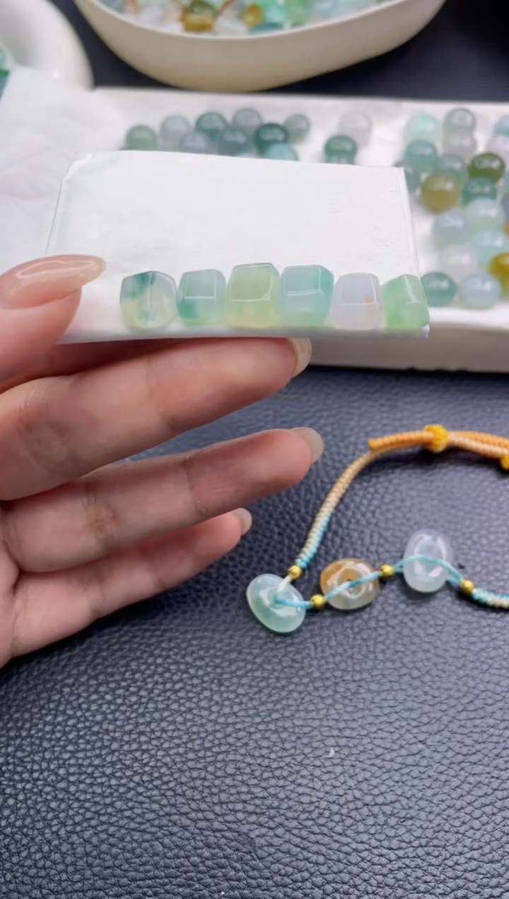 未镶嵌定制翡翠陈***士8455