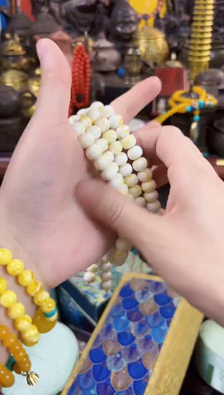 【闪购商品】蜜蜡手链未镶嵌【闪购商品闪购商品】