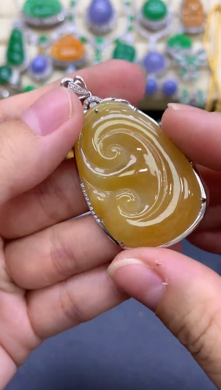 颈饰18K金镶嵌翡翠228-中国好珍宝