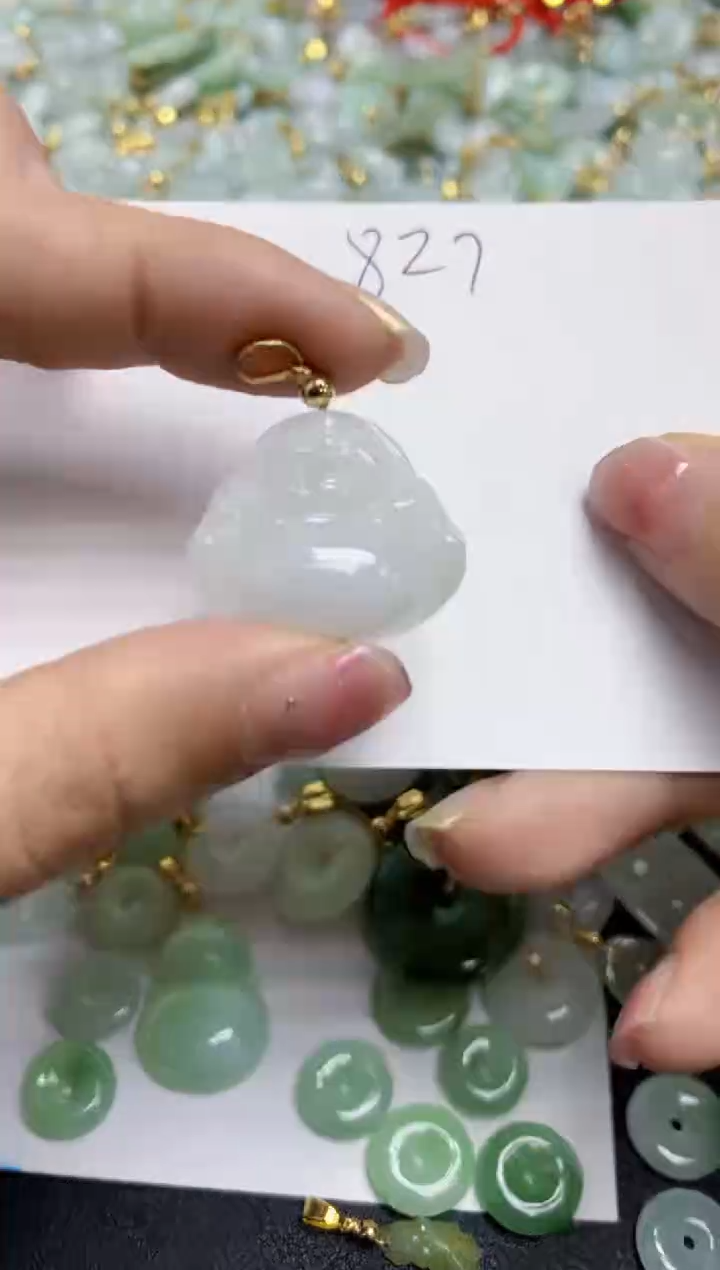 【闪购商品】翡翠颈饰合金天然翡翠A货