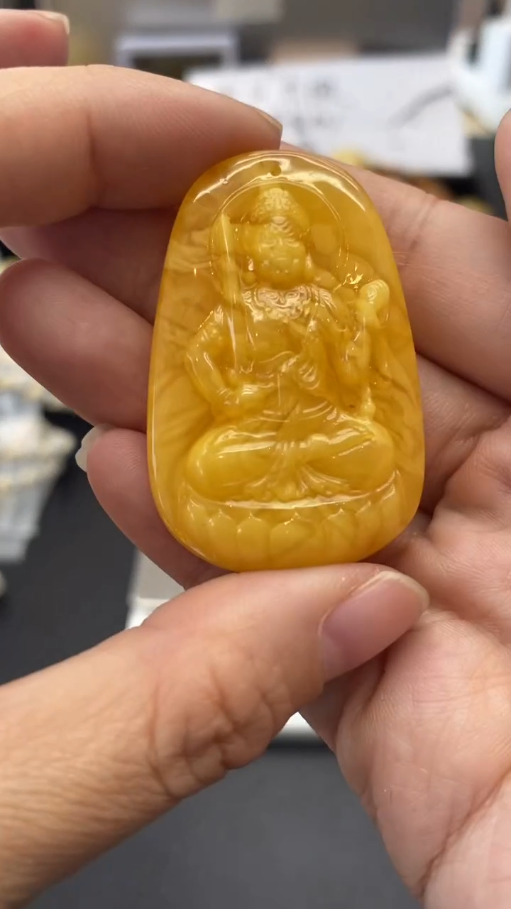 琥珀未镶嵌珠宝奇石2205
