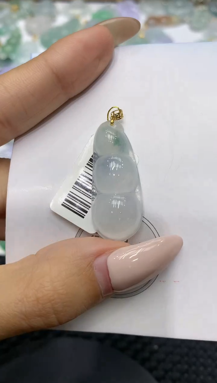 颈饰18K金镶嵌翡翠111111111111