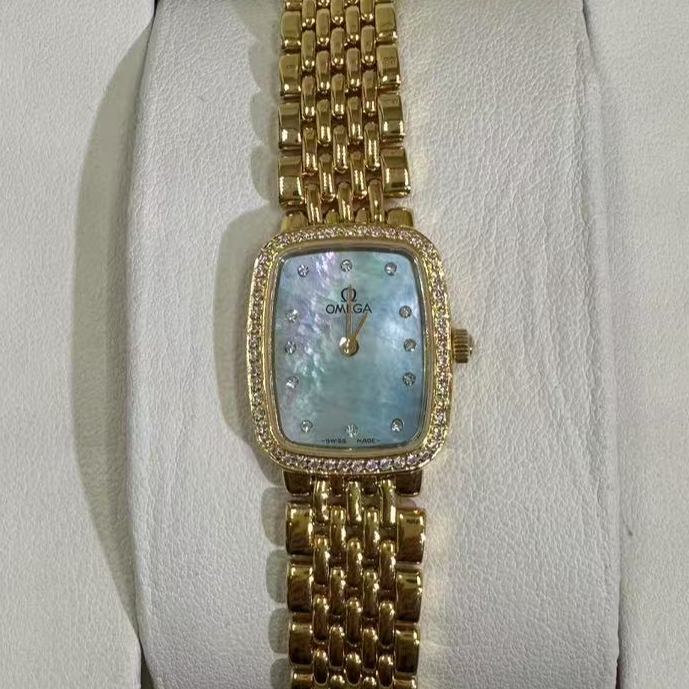 95新 Omega/欧米茄 95新石英 后镶钻表径18/腕周15/25610599/专场