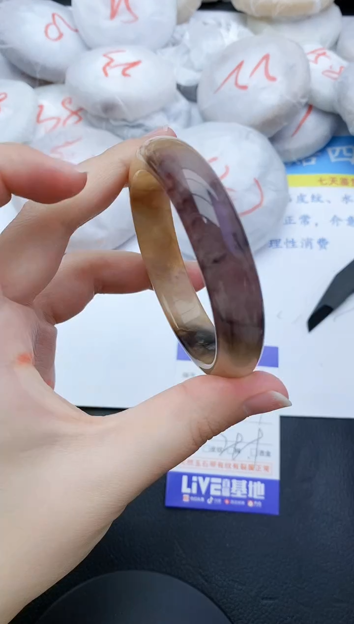 【闪购商品】石英质玉手镯未镶嵌300+56/57