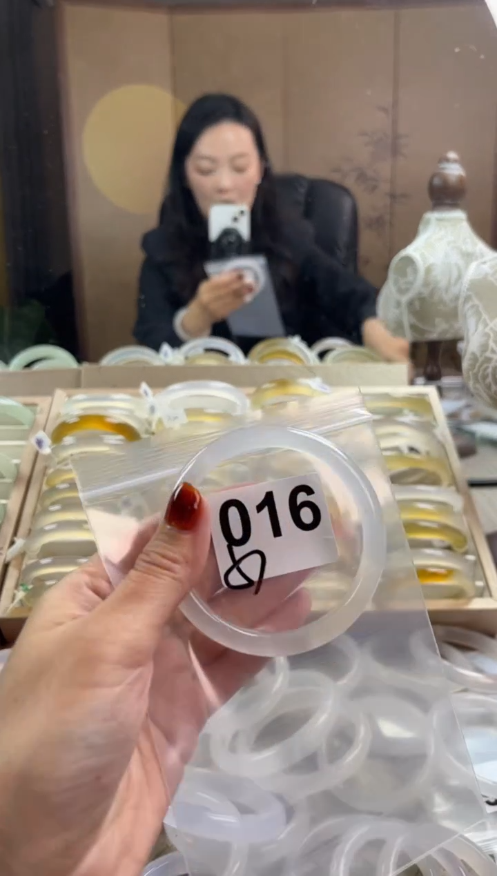 手镯玛瑙/玉髓未镶嵌016