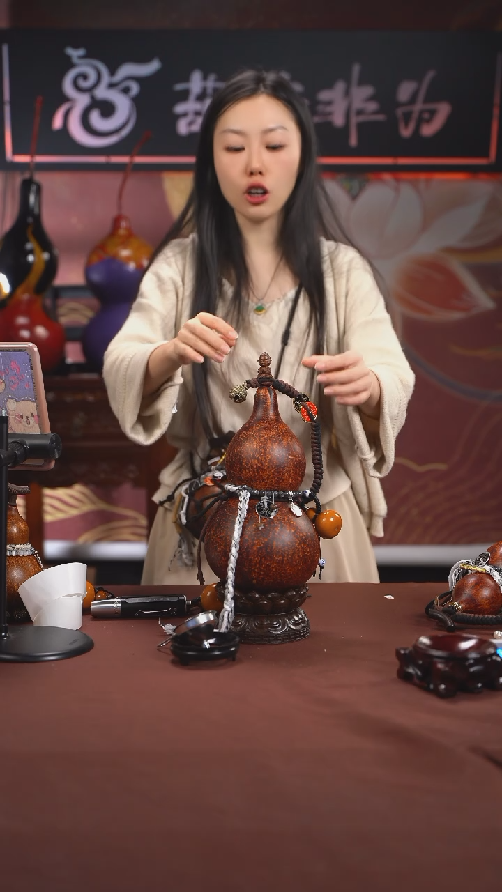 【闪购商品】350号1500ml左右的非遗漆器酒葫芦