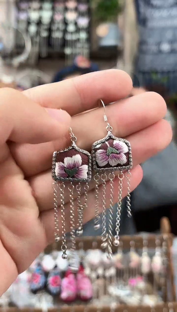 织绣民族风非遗老绣饰品529