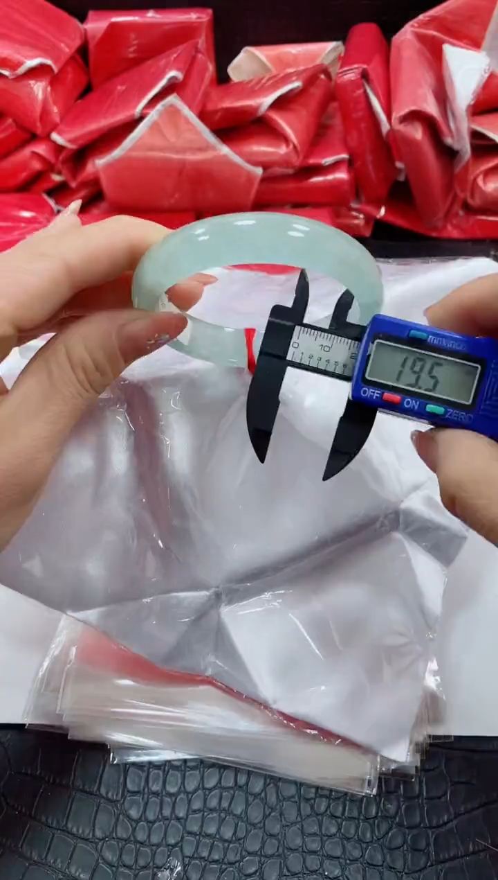 非金属无玲玲137号手镯58.8圈口