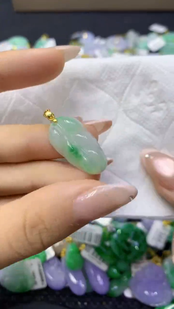 颈饰未镶嵌翡翠天然缅甸翡翠A货