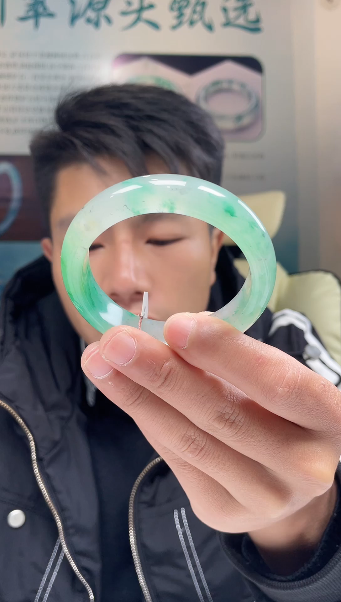 【闪购商品】石英质玉手镯未镶嵌非洲翠手镯多样性发货