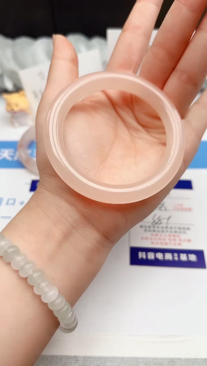 【闪购商品】石英质玉手镯未镶嵌30-T