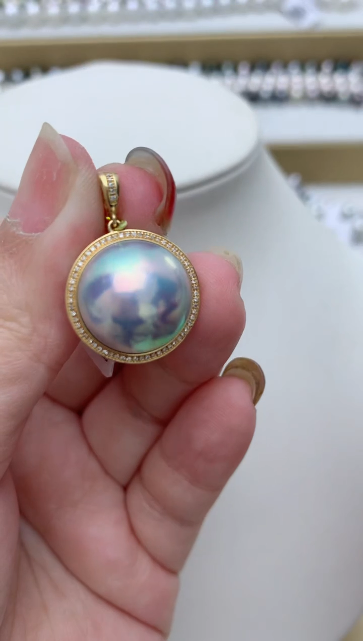 【闪购商品】拼合珍珠（马贝珠）颈饰18K金镶嵌w87 