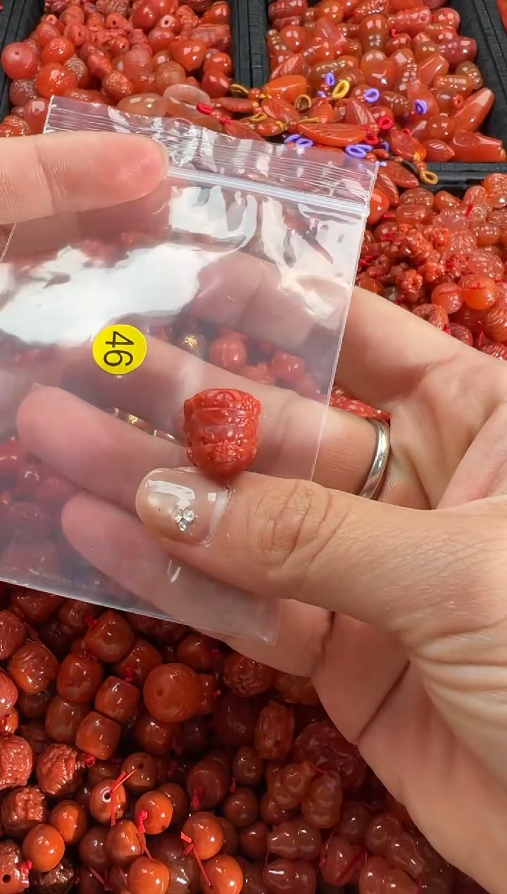 【闪购商品】南红玛瑙颈饰未镶嵌11