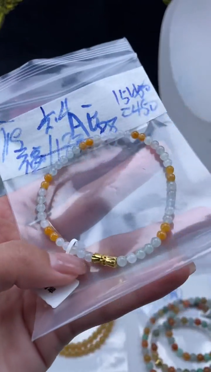 颈饰未镶嵌翡翠天然翡翠珠子