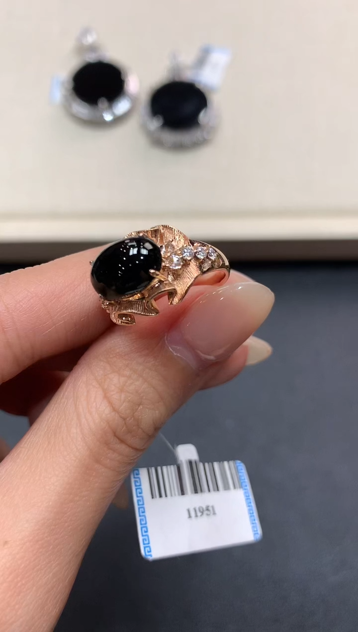 【闪购商品】翡翠戒指18K金镶嵌w191     