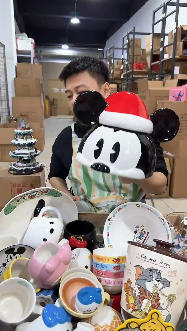 瓷片新款大号原盒米奇头罐