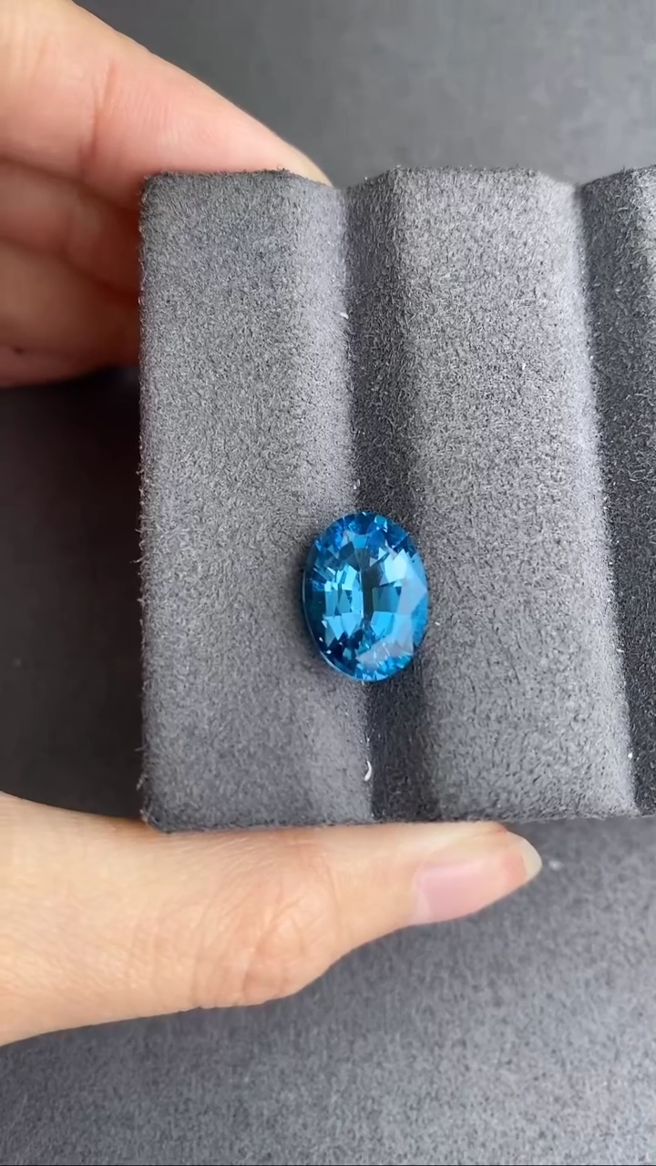 【闪购商品】托帕石裸石未镶嵌6.93CT--------