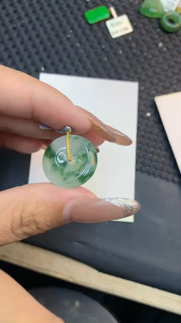 颈饰18K金镶嵌翡翠11