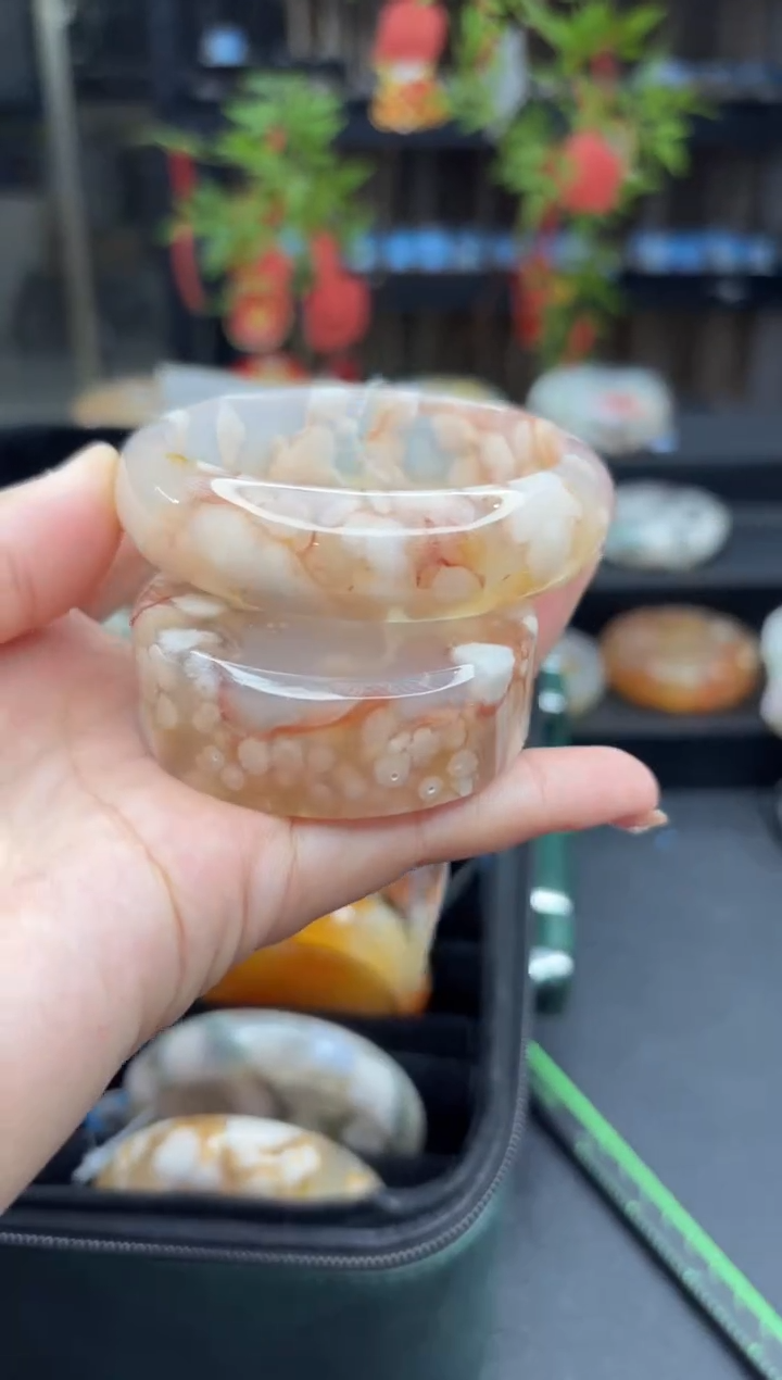 【闪购商品】石英质玉手镯未镶嵌839（56圈赠送镯心）