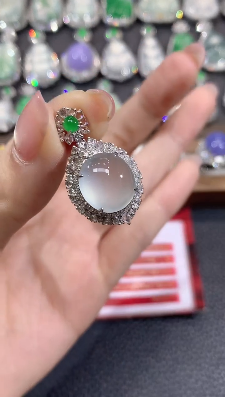 吊坠(不含链)18K金镶嵌翡翠C53