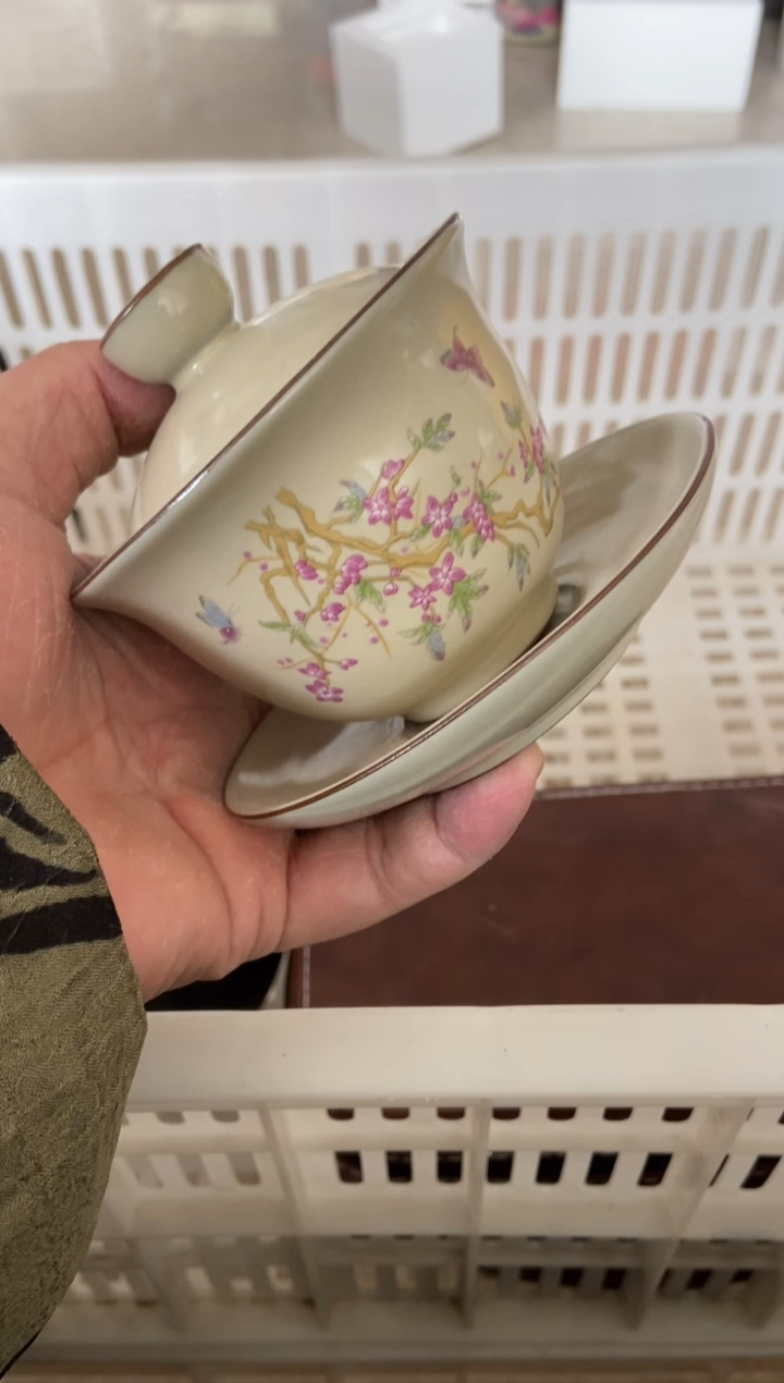 杯子瓷无运费险有瑕疵的摄影的产品有使用过的痕迹有点脏介意勿拍