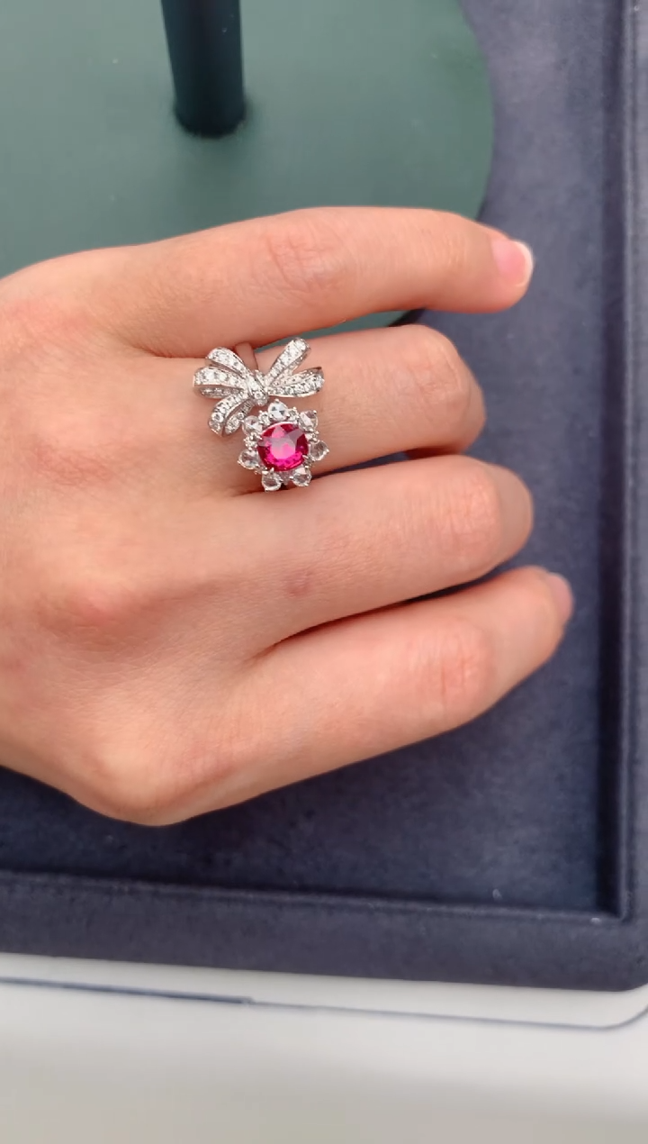 红宝石戒指18K金镶嵌1ct红宝石