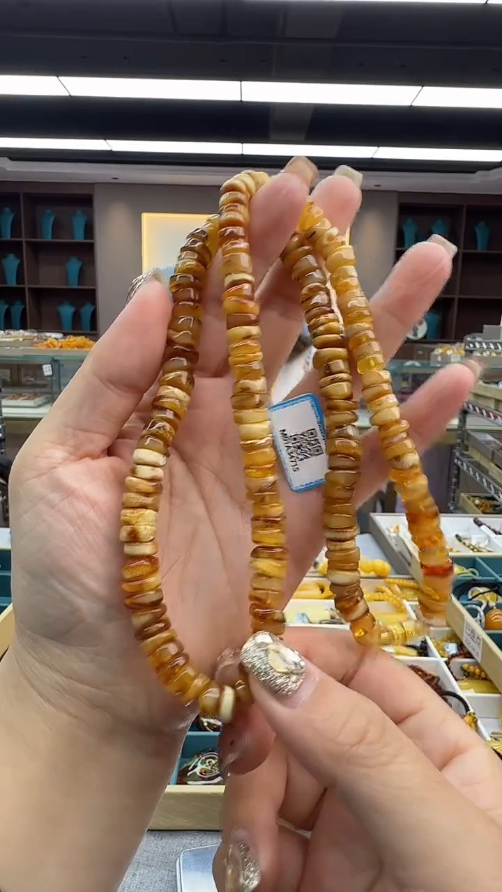 琥珀颈饰未镶嵌61秒拍号 假一罚三 