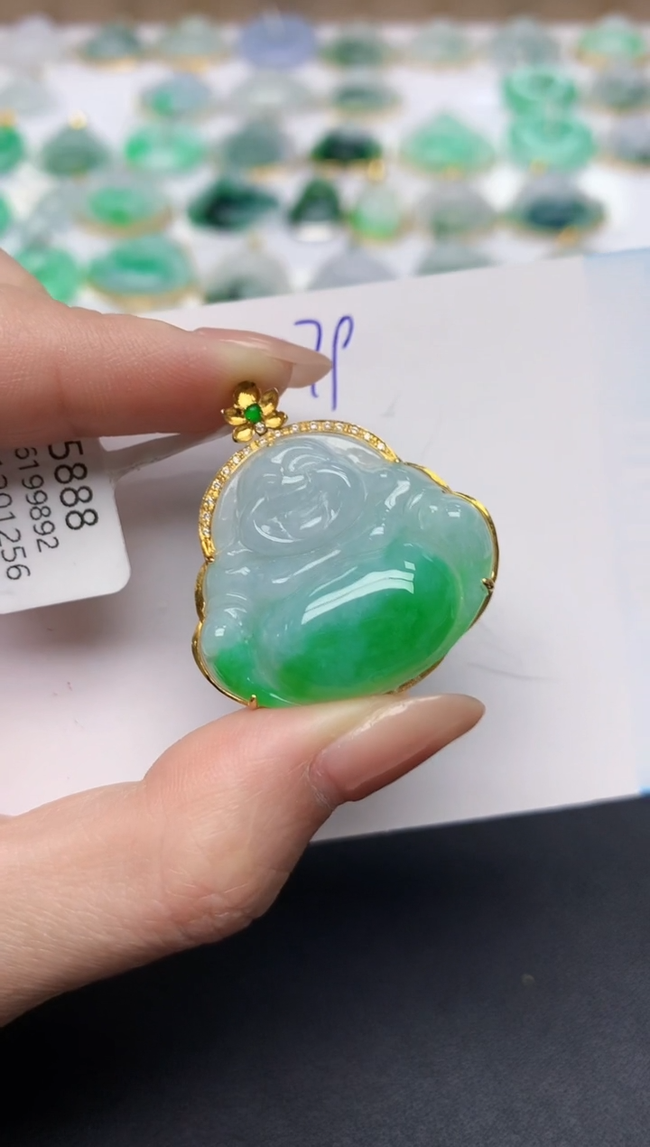 颈饰18K金镶嵌翡翠天然缅甸A货翡翠百元以上9元证书费自理