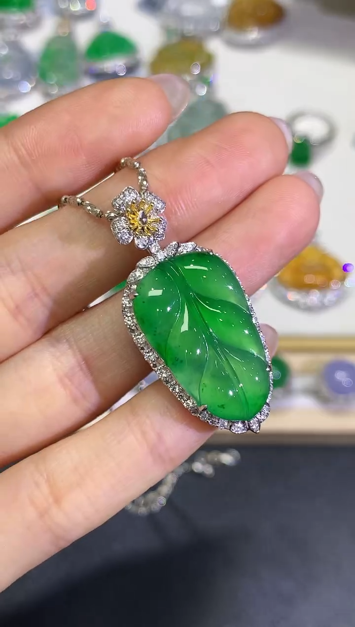 【闪购商品】翡翠颈饰18K金镶嵌团购44