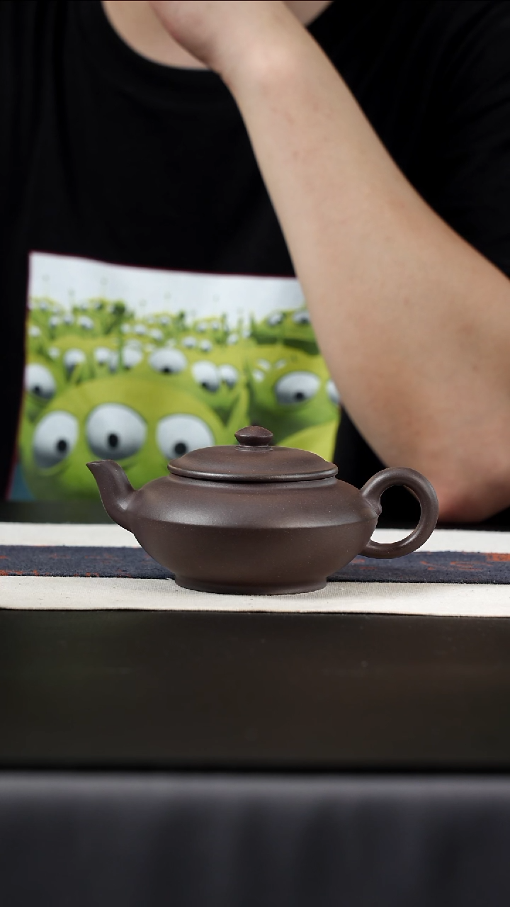 茶壶紫砂底槽清很贵，但是四号井底槽清很便宜