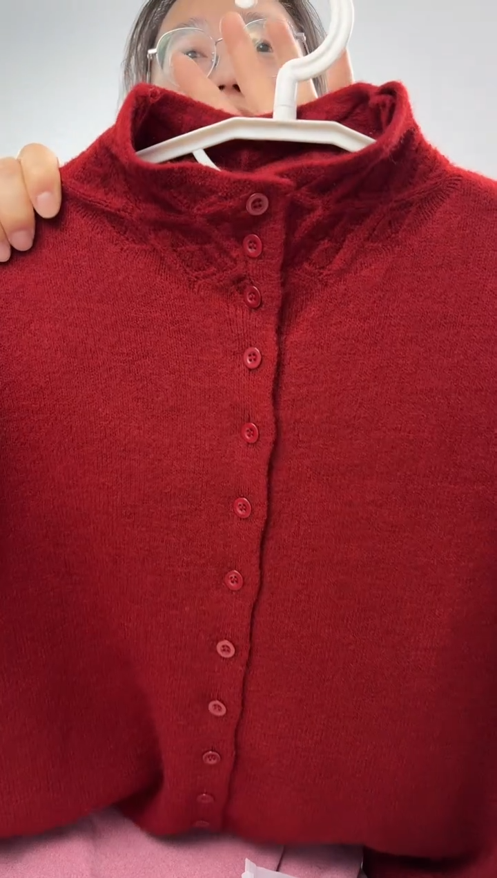 腈纶纱爆款开衫毛衣 红色