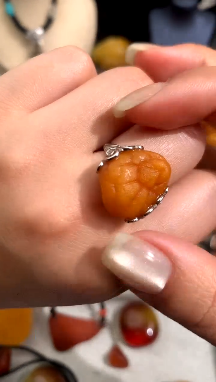 【闪购商品】蜜蜡裸石未镶嵌似玉