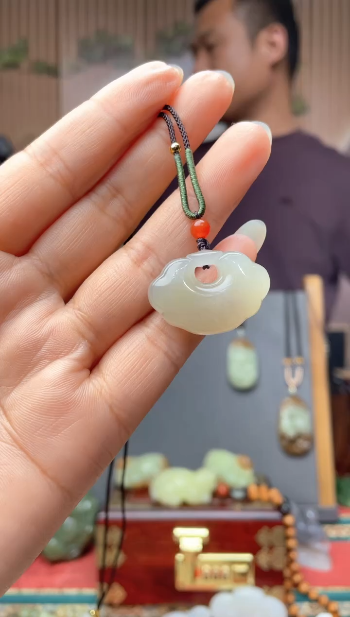 颈饰未镶嵌和田玉拍一发一