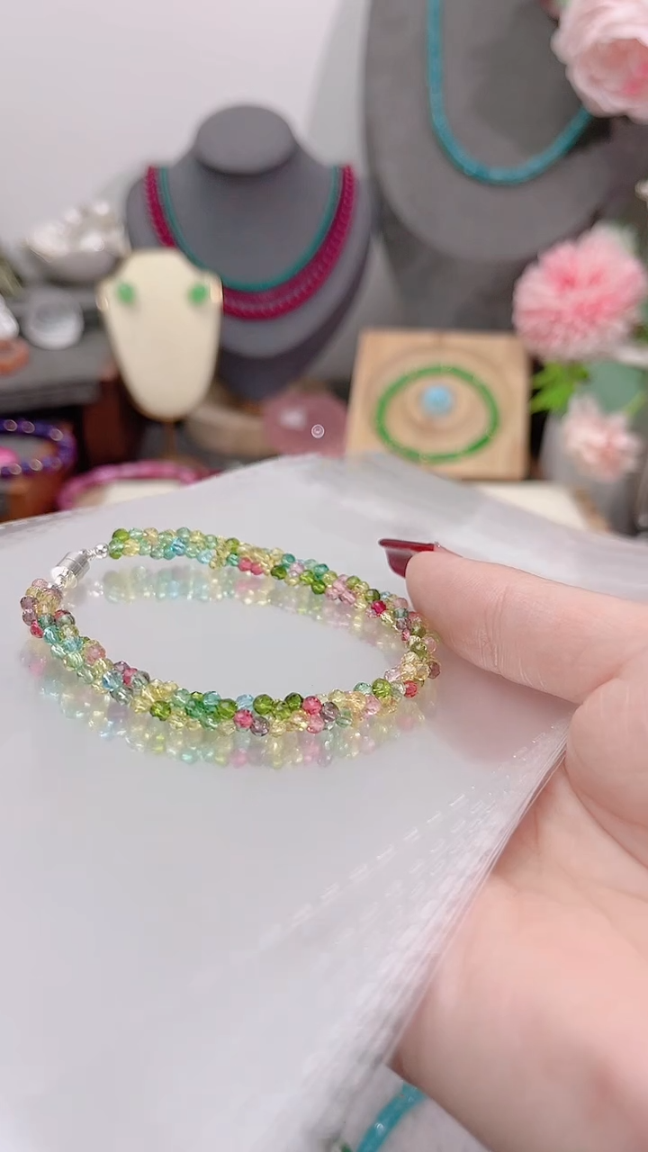 银S925镶嵌手链尖晶石彩麻花19.9